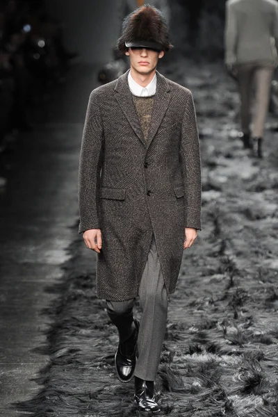 Look 2